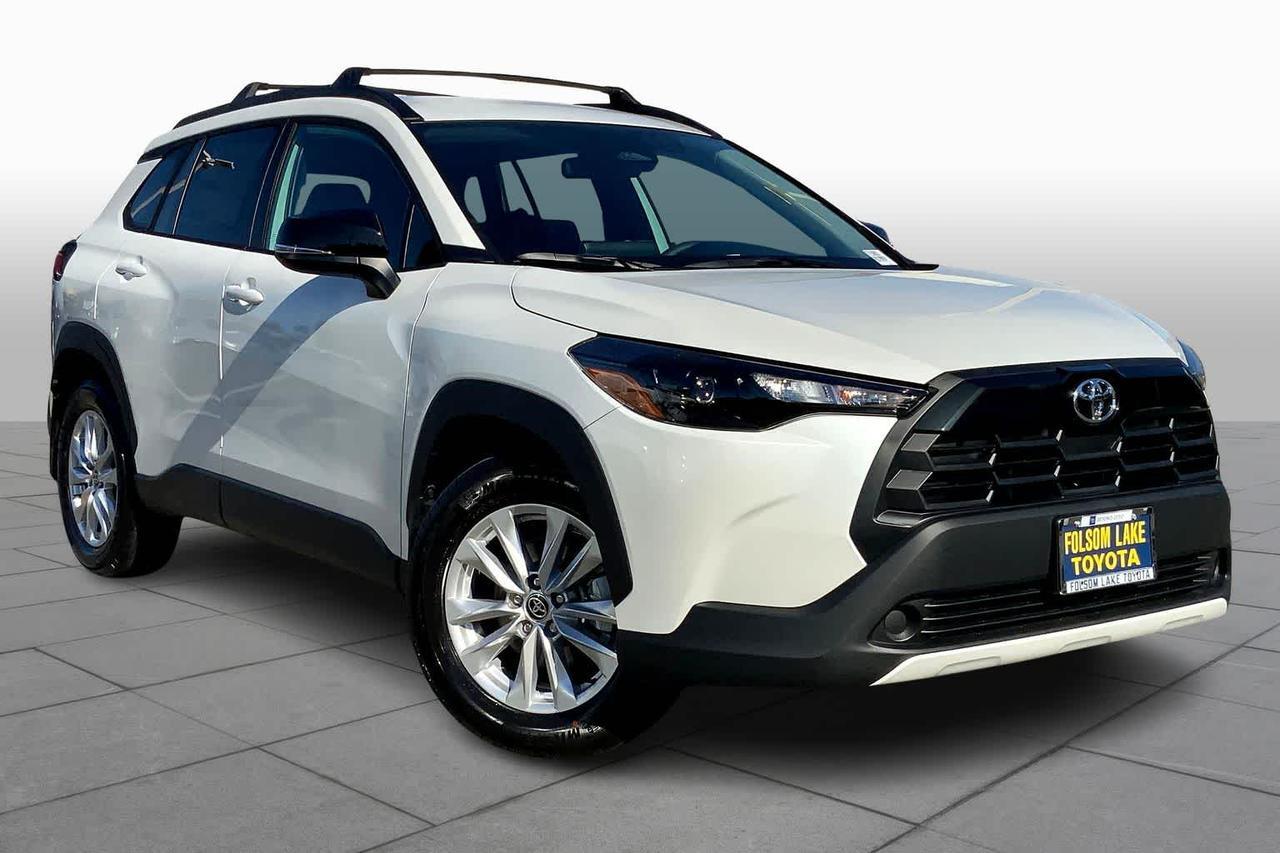 2026 Toyota Corolla Cross LE