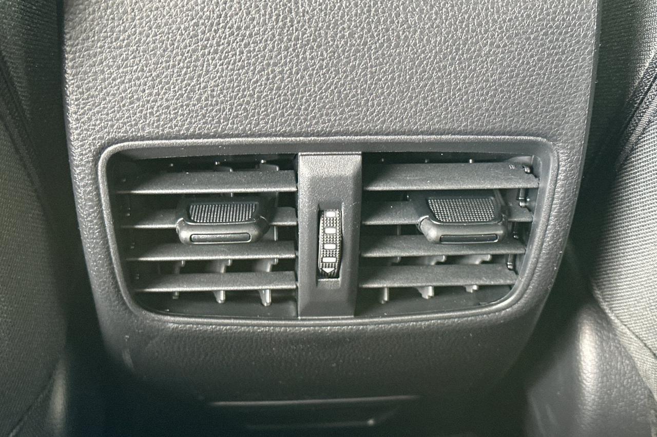 2026 Toyota Corolla Cross LE Roseville CA