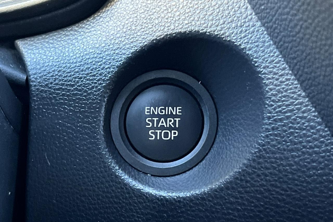 2026 Toyota Corolla Cross LE Roseville CA