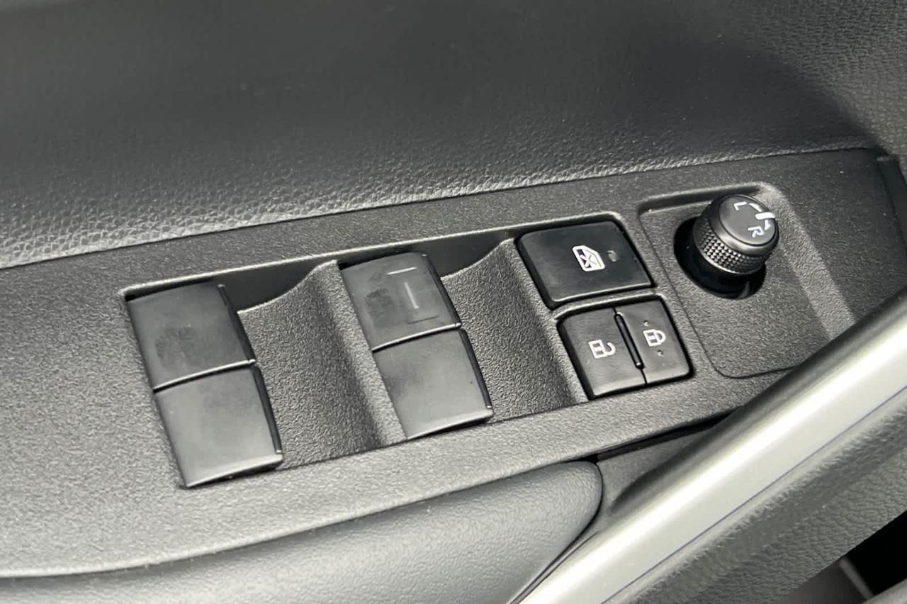 2026 Toyota Corolla Cross LE Roseville CA