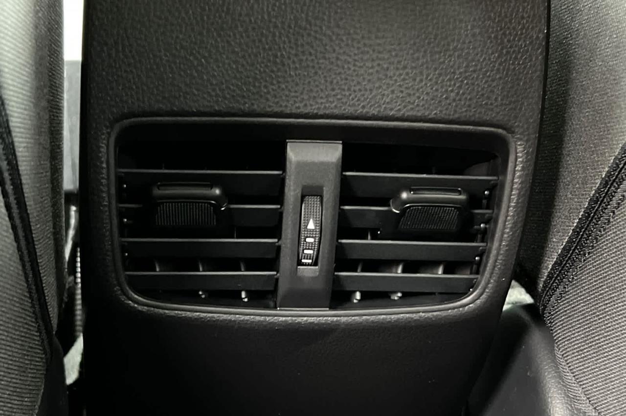 2026 Toyota Corolla Cross LE Roseville CA