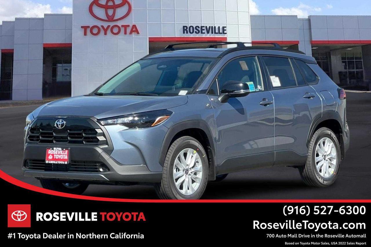 2026 Toyota Corolla Cross LE