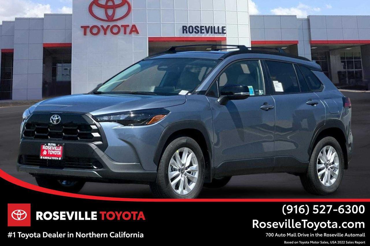 2026 Toyota Corolla Cross LE