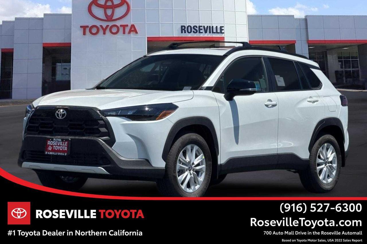 2026 Toyota Corolla Cross LE