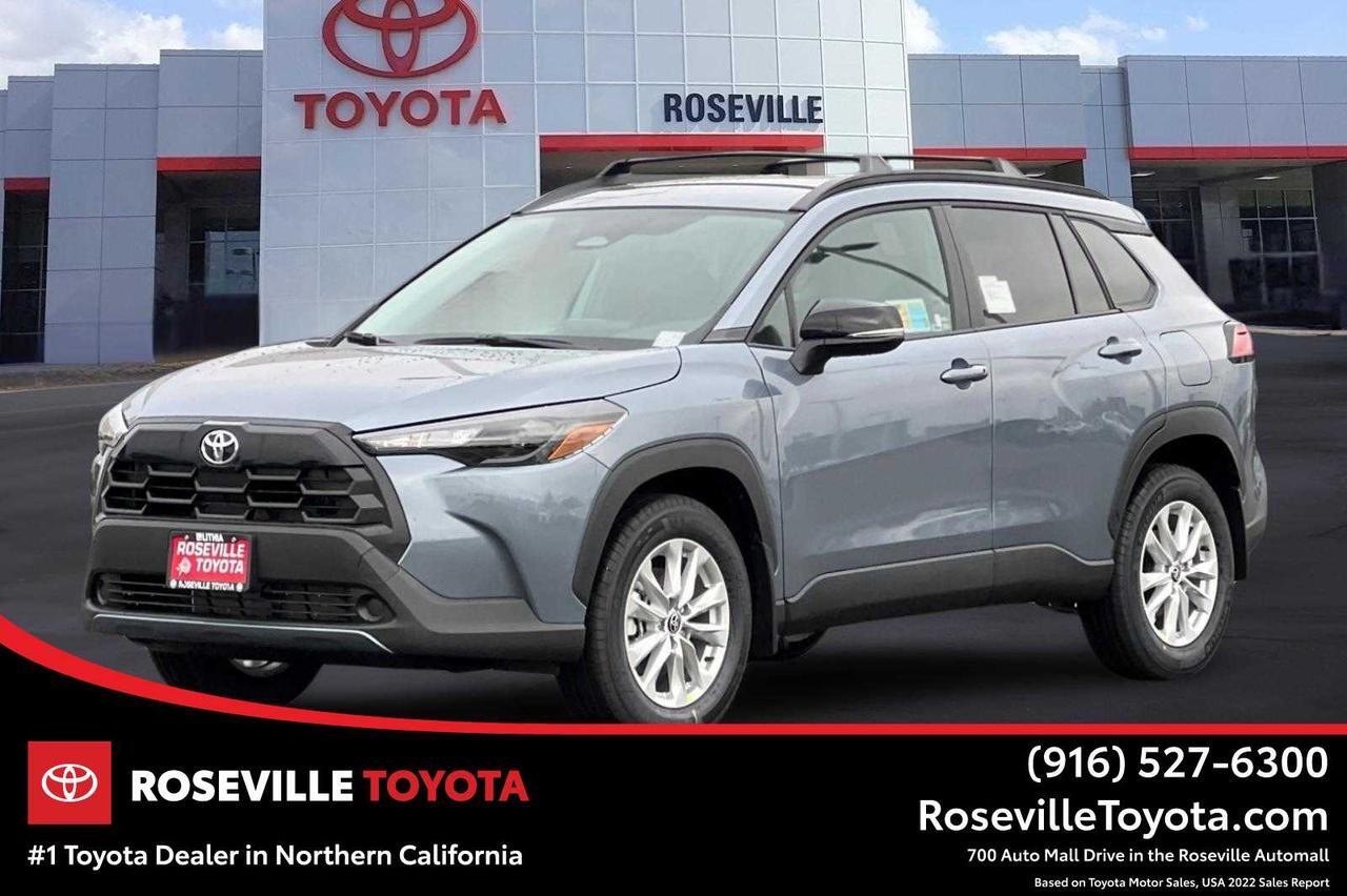 2026 Toyota Corolla Cross LE