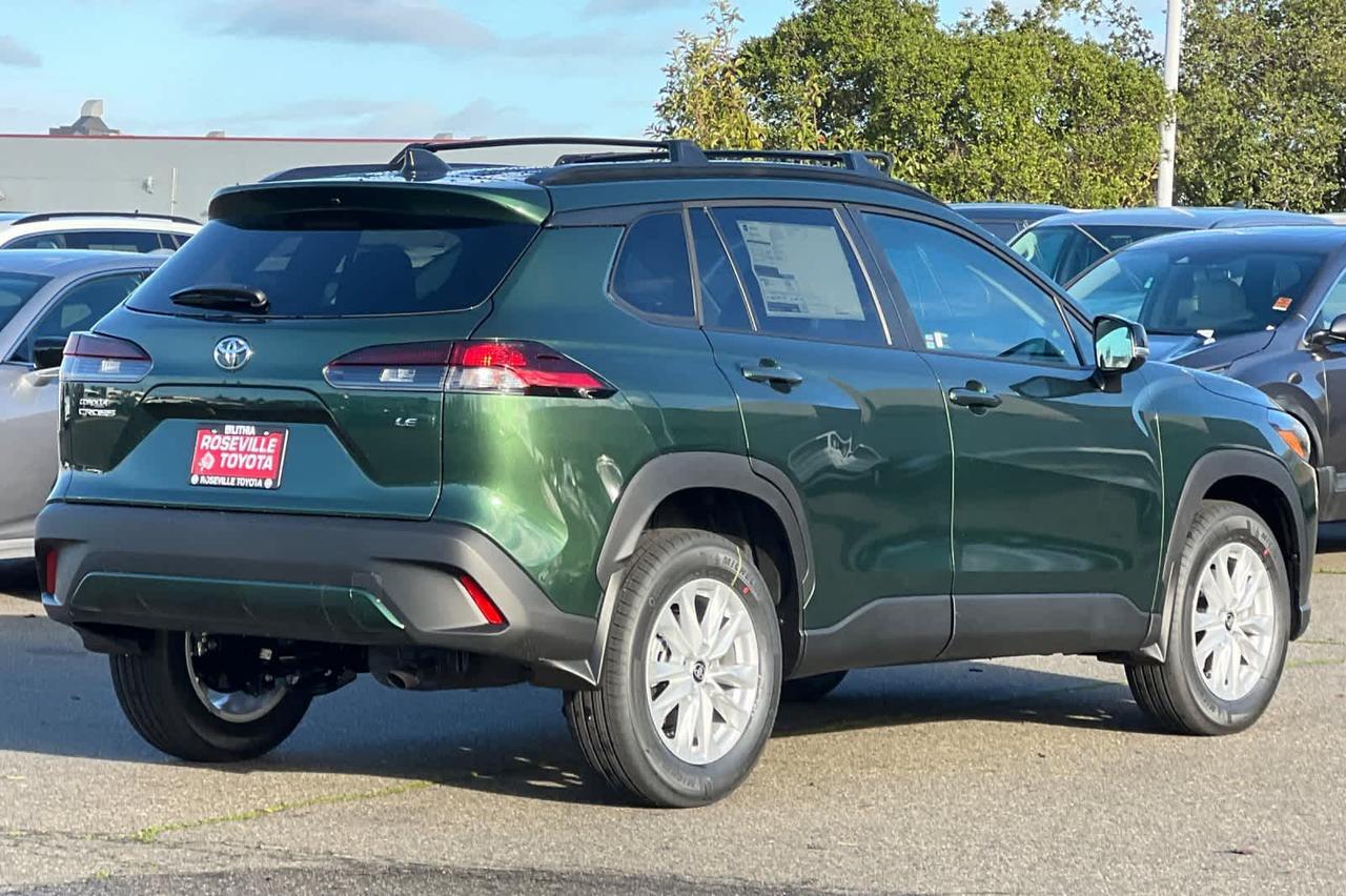 2026 Toyota Corolla Cross LE
