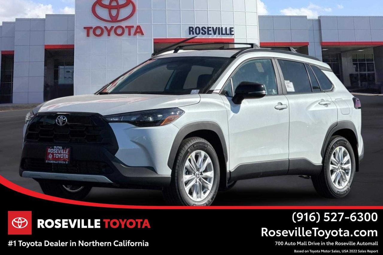 2026 Toyota Corolla Cross LE