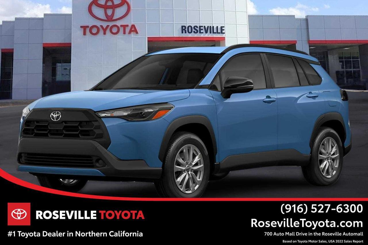 2026 Toyota Corolla Cross LE