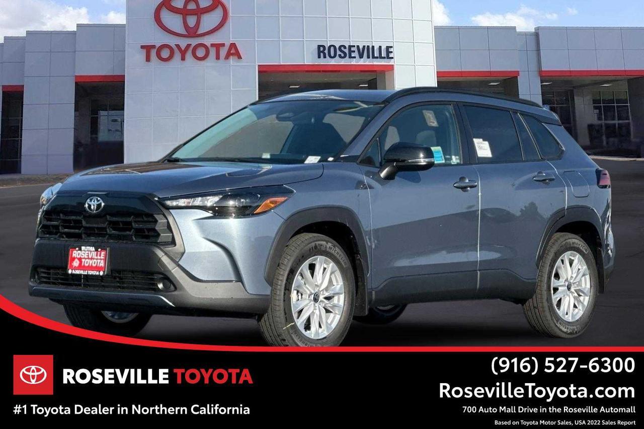 2026 Toyota Corolla Cross LE