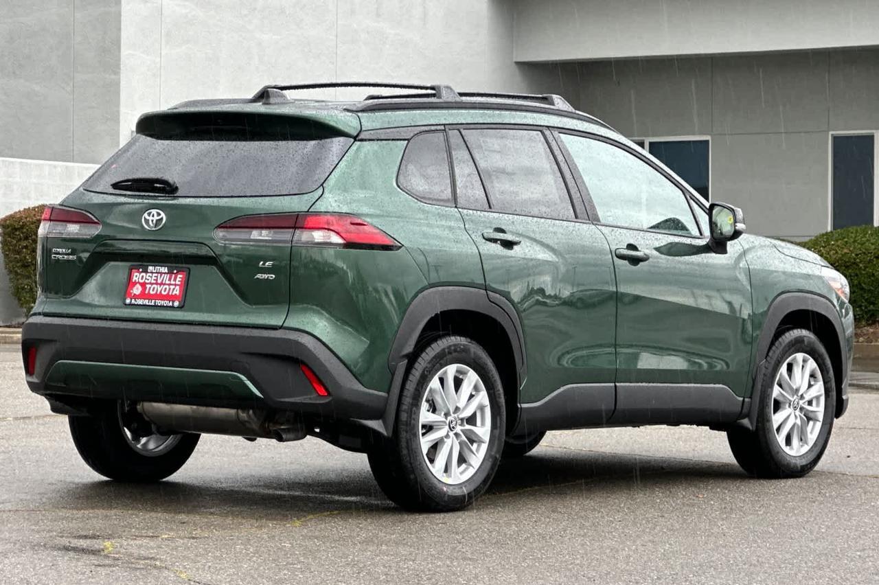 2026 Toyota Corolla Cross LE