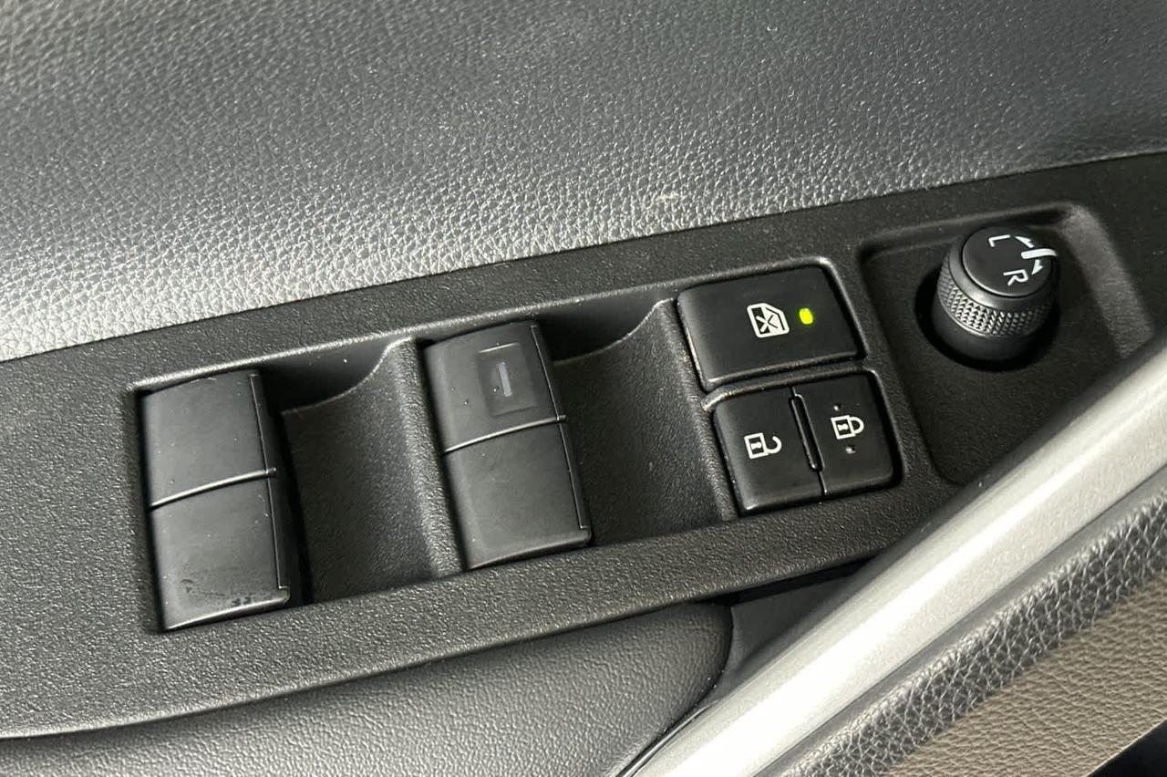 2026 Toyota Corolla Cross LE Roseville CA