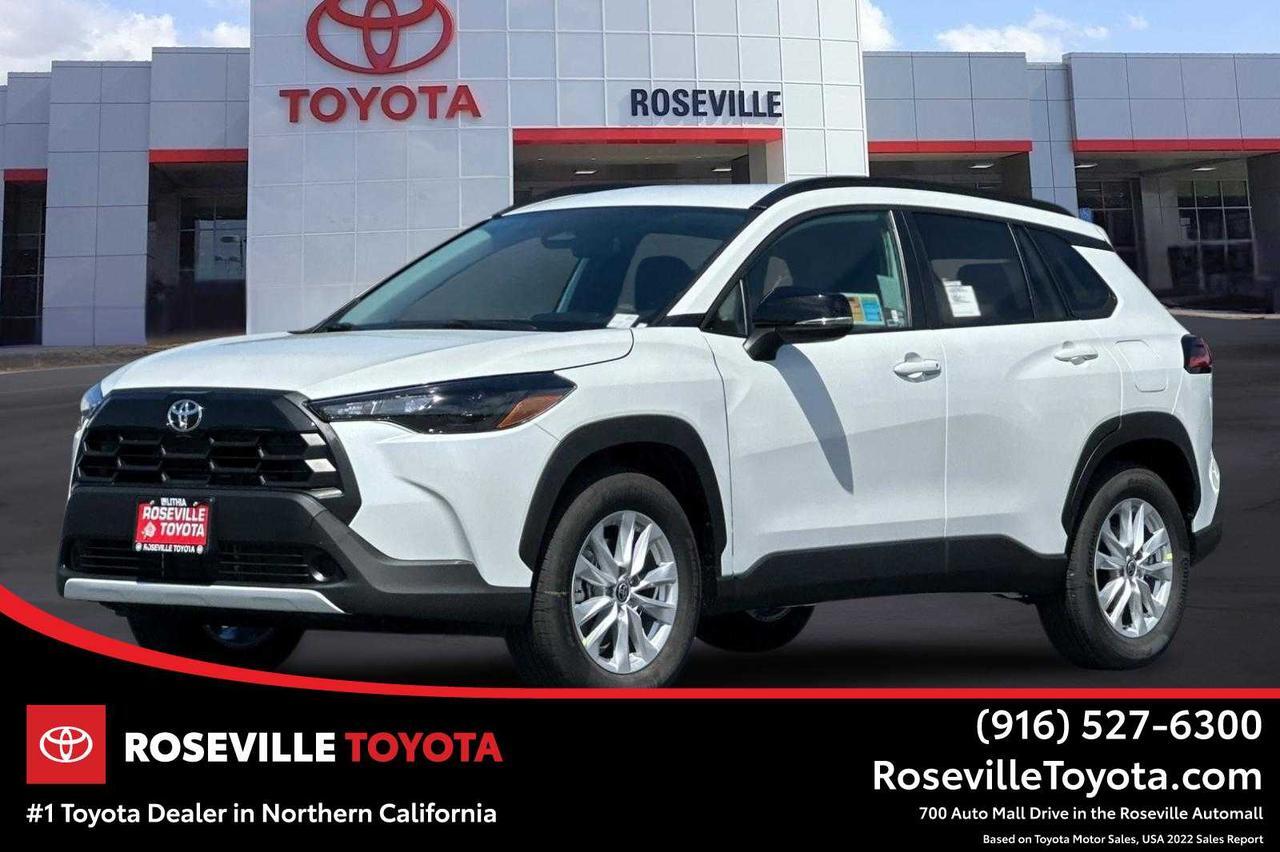 2026 Toyota Corolla Cross LE