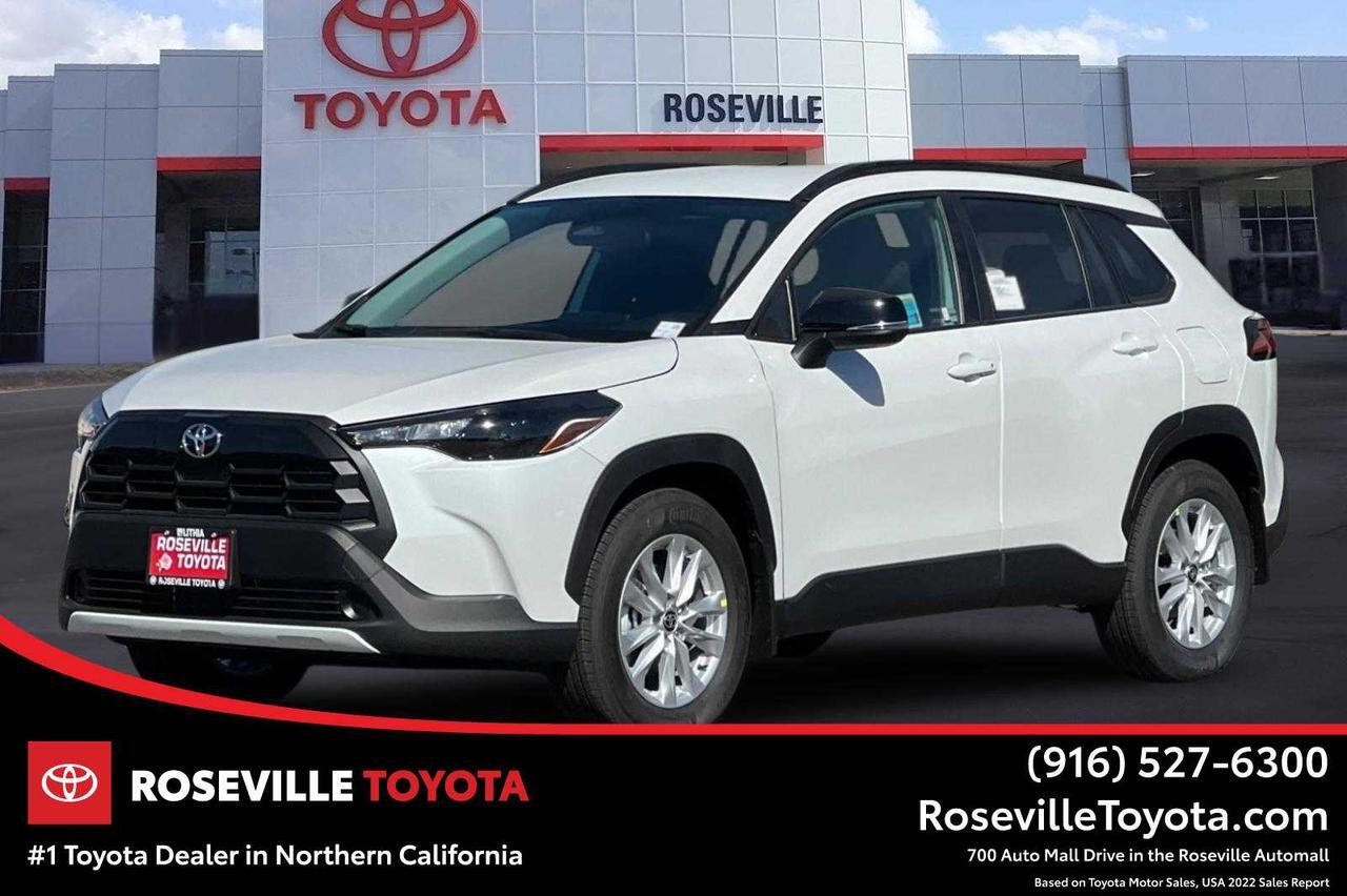 2026 Toyota Corolla Cross LE