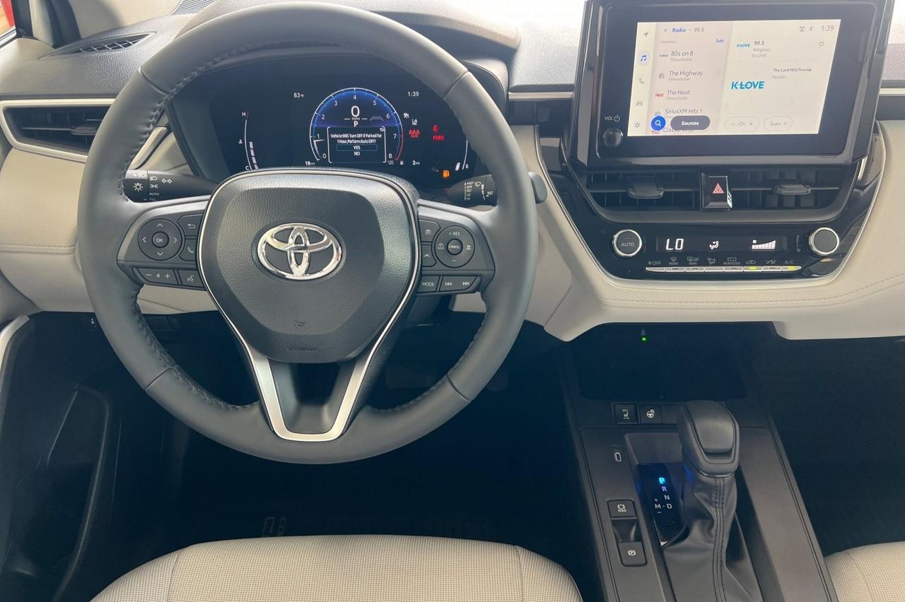 2026 Toyota Corolla Cross LE Ontario OR