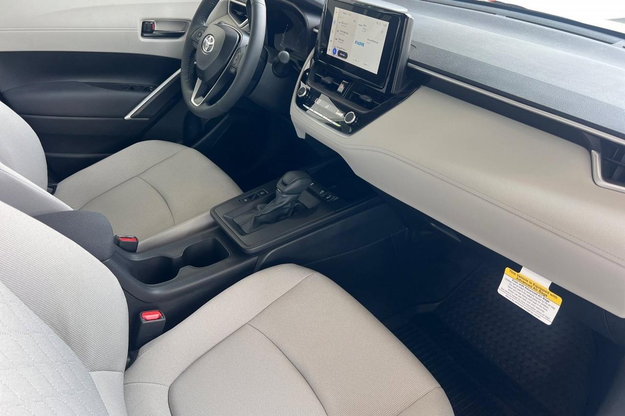 2026 Toyota Corolla Cross LE Ontario OR