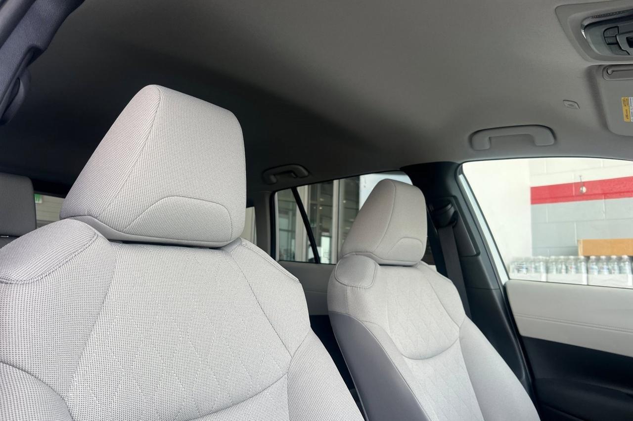 2026 Toyota Corolla Cross LE Ontario OR