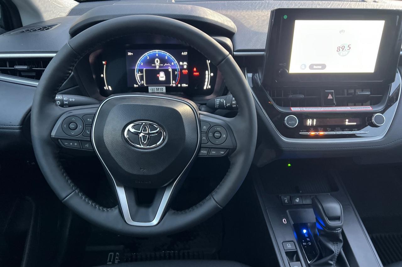 2026 Toyota Corolla Cross LE Ontario OR