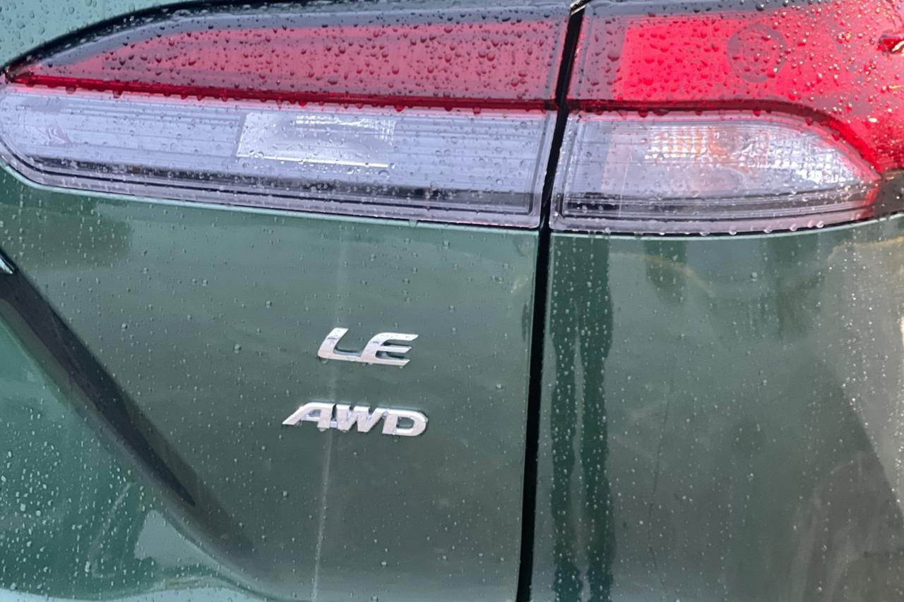 2026 Toyota Corolla Cross LE Ontario OR