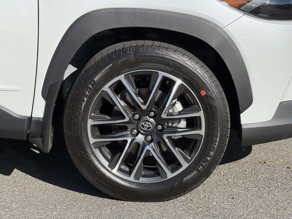 2026 Toyota Corolla Cross XLE Fredericksburg VA