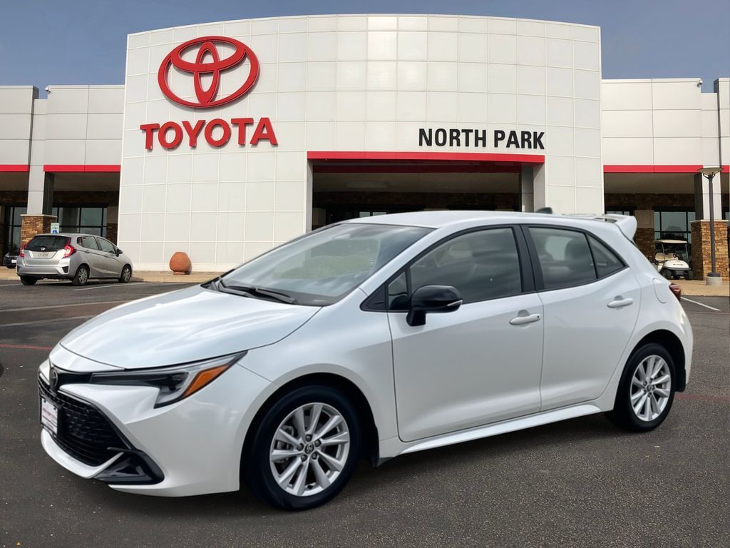 2026 Toyota Corolla Hatchback SE