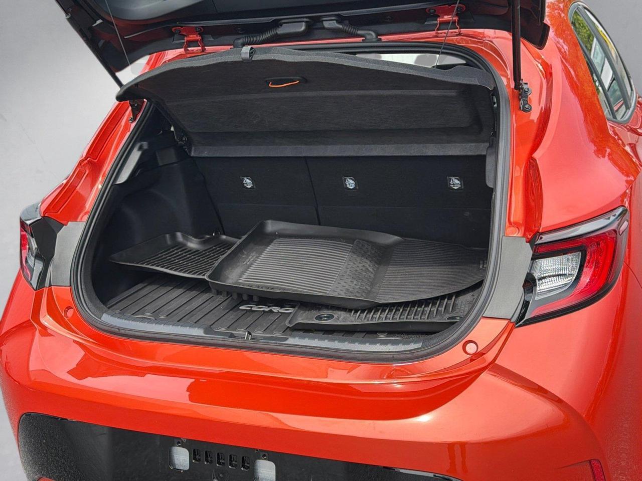 2026 Toyota Corolla Hatchback SE Hagerstown MD