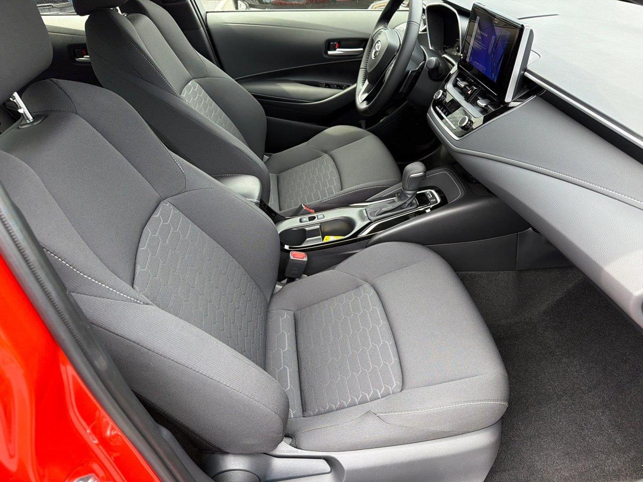 2026 Toyota Corolla Hatchback SE Hagerstown MD