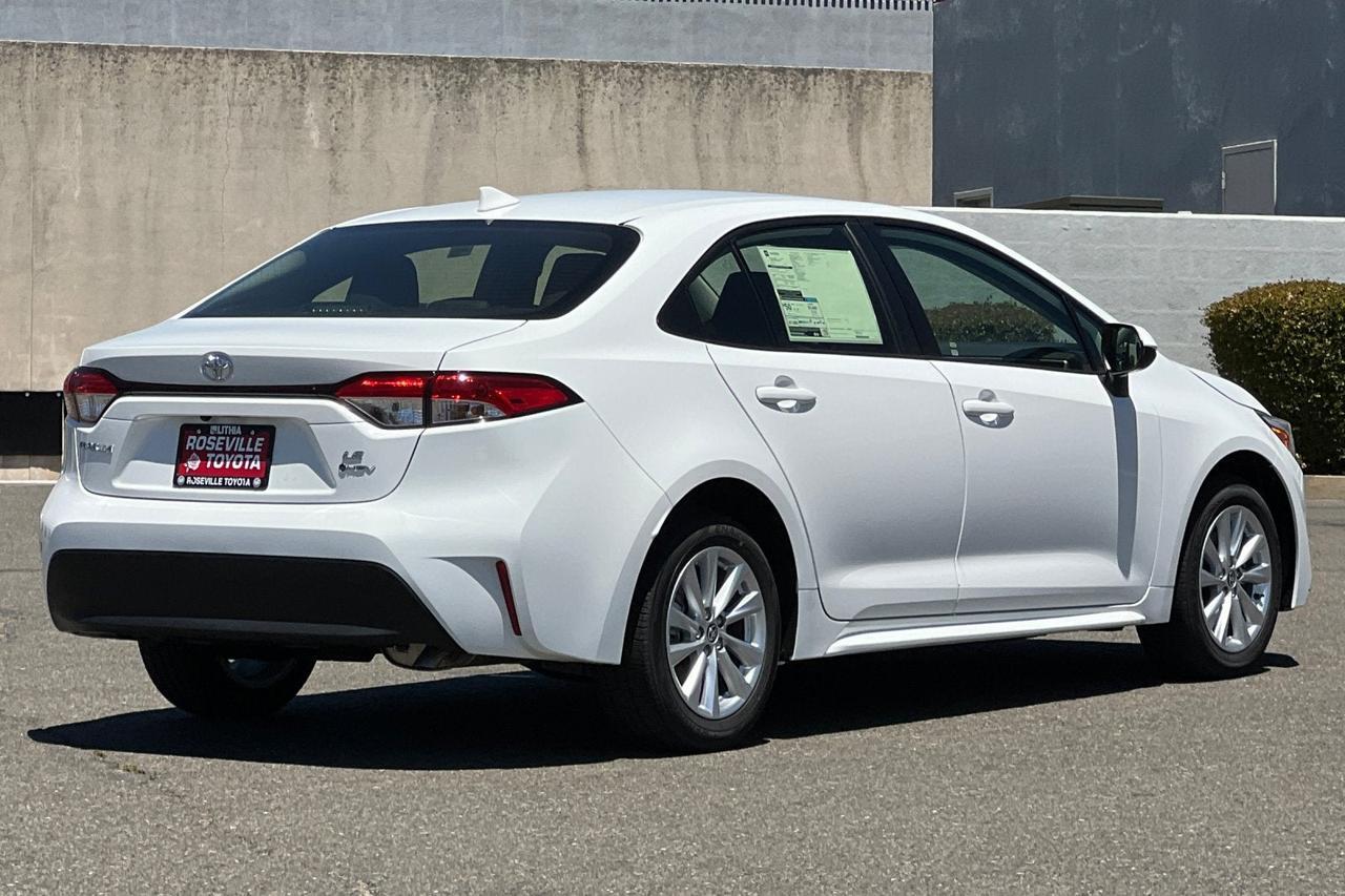 2026 Toyota Corolla Hybrid LE