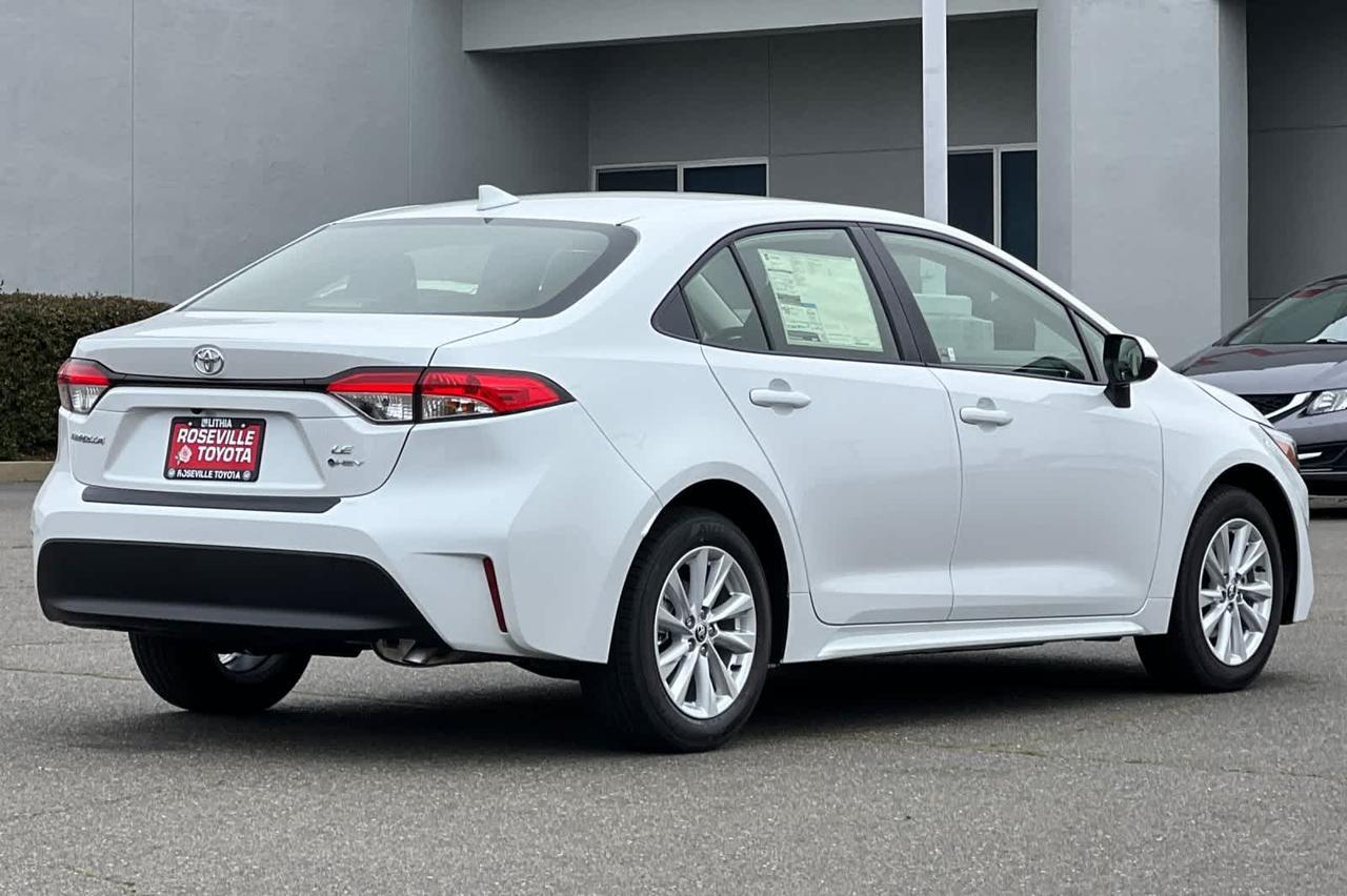 2026 Toyota Corolla Hybrid LE