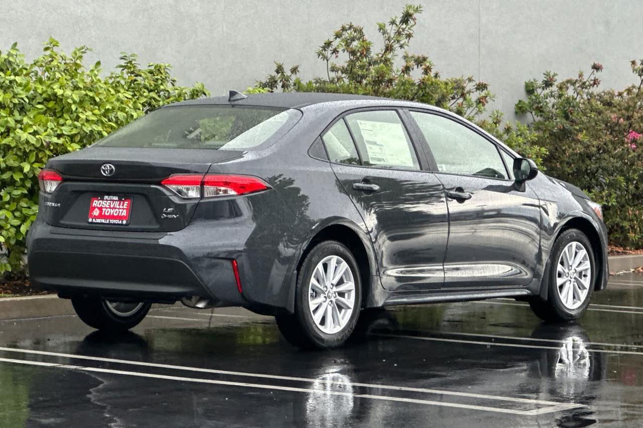 2026 Toyota Corolla Hybrid LE