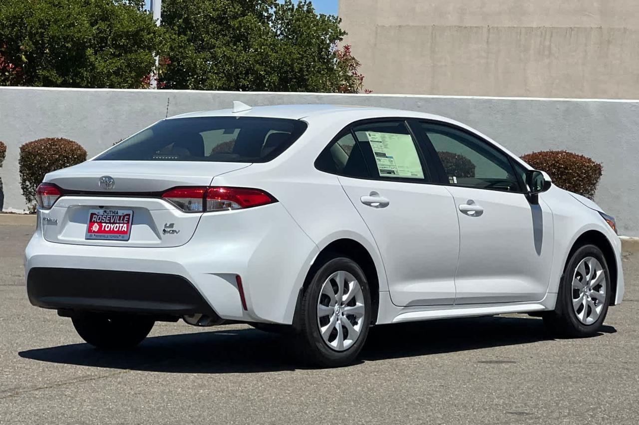 2026 Toyota Corolla Hybrid LE