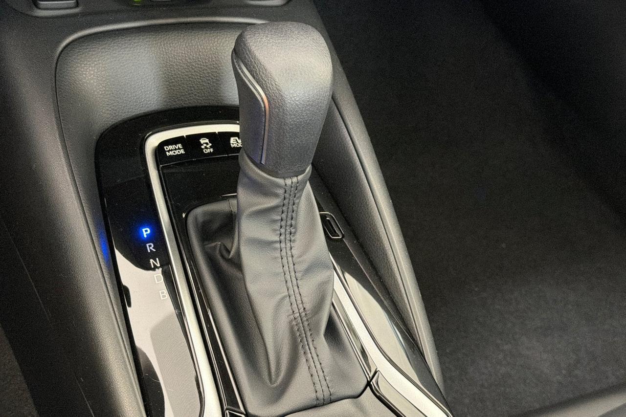2026 Toyota Corolla Hybrid XLE Roseville CA