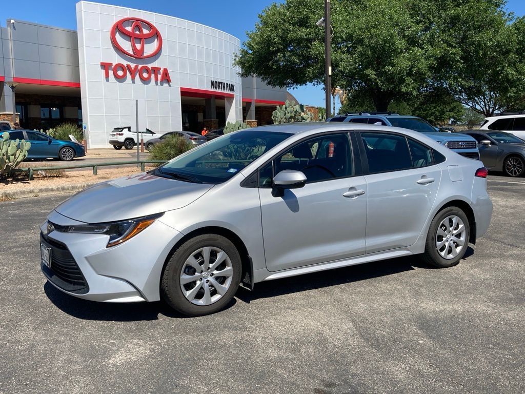 2026 Toyota Corolla LE