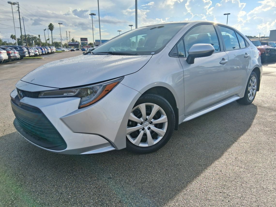 2026 Toyota Corolla LE Sedan 4D