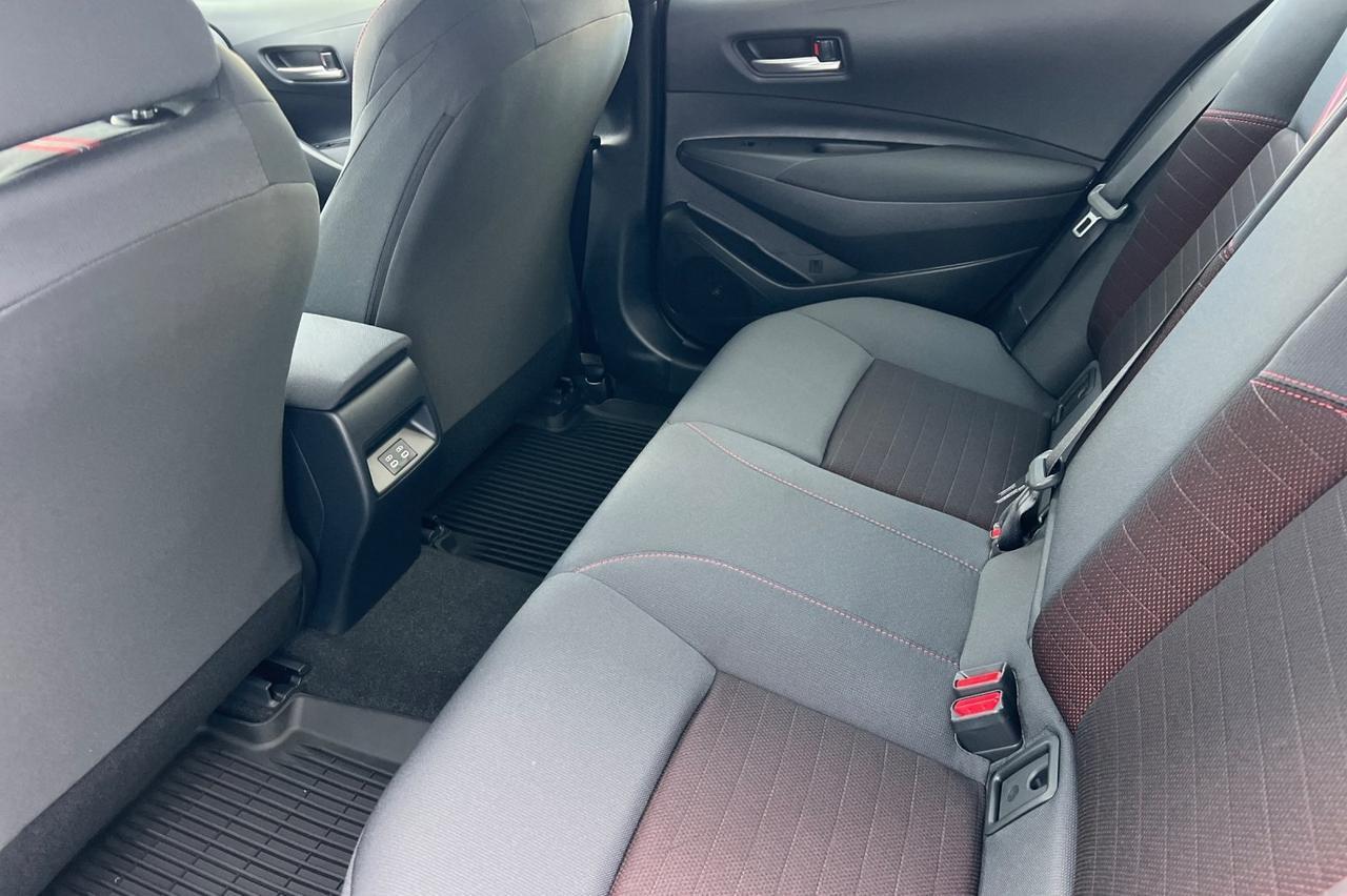 2026 Toyota Corolla SE Ontario OR