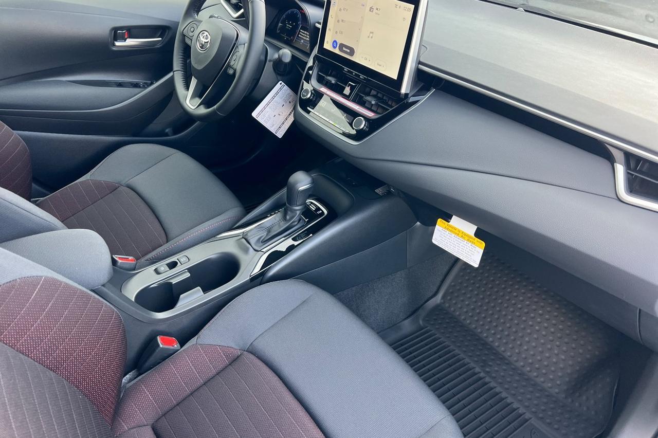 2026 Toyota Corolla SE Ontario OR