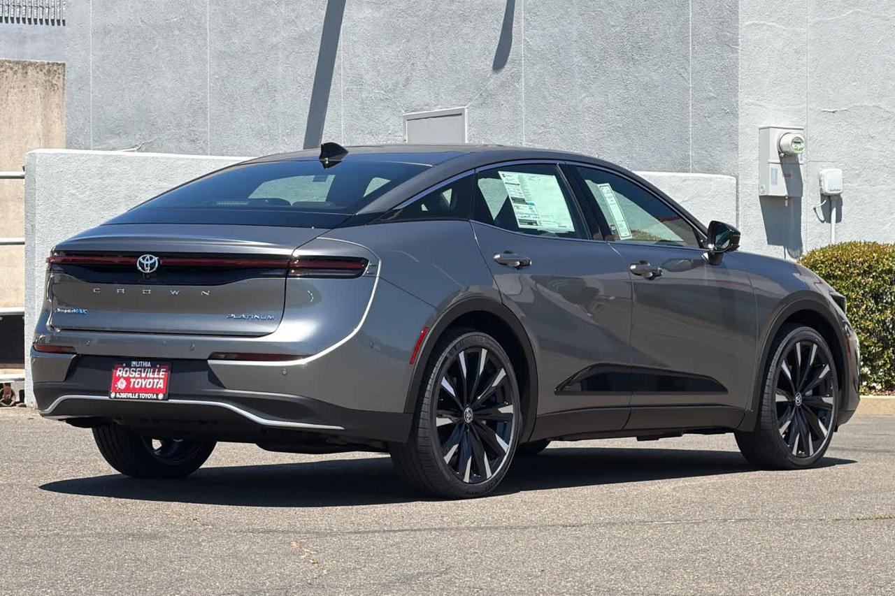 2026 Toyota Crown Platinum
