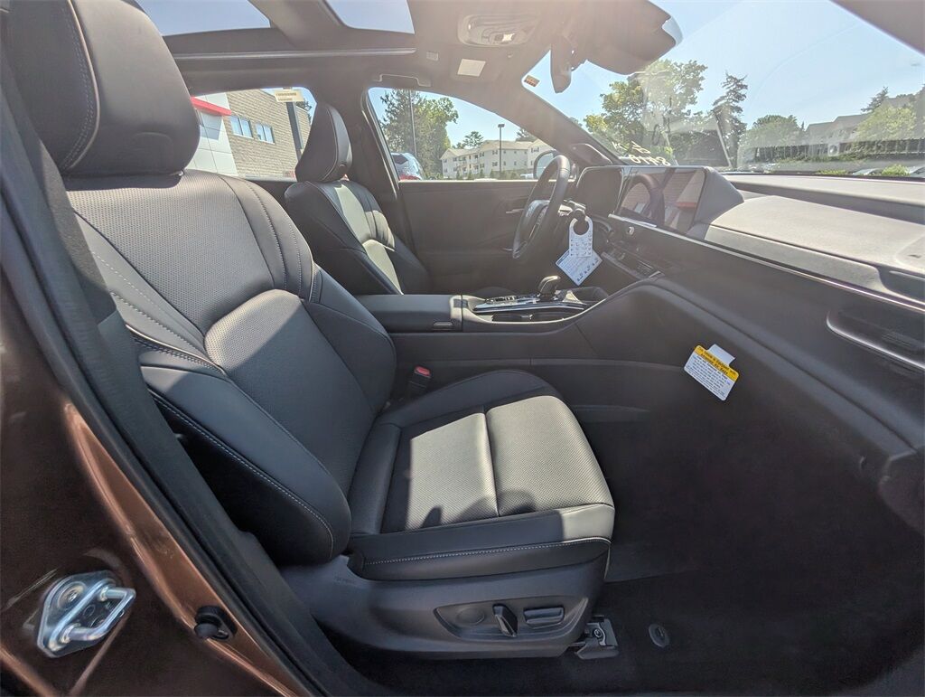 2026 Toyota Crown Platinum