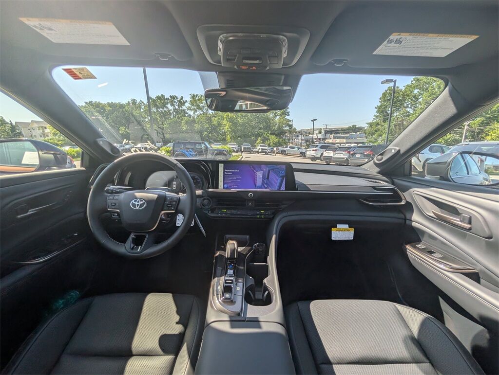 2026 Toyota Crown Platinum