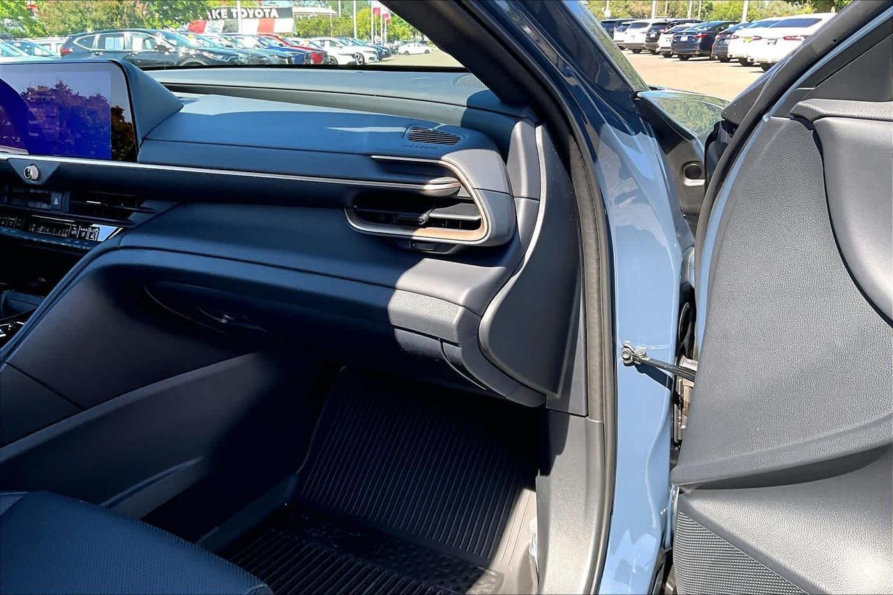 2026 Toyota Crown Signia Limited Folsom CA