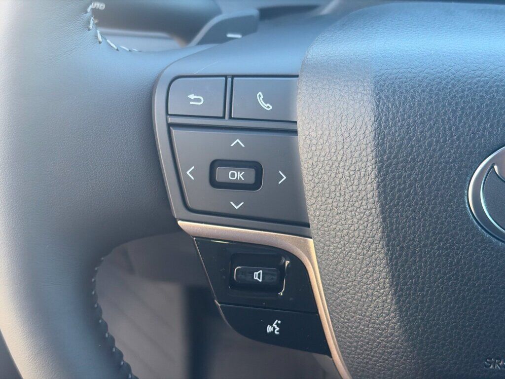 2026 Toyota Toyota Crown Signia Limited Fredericksburg VA