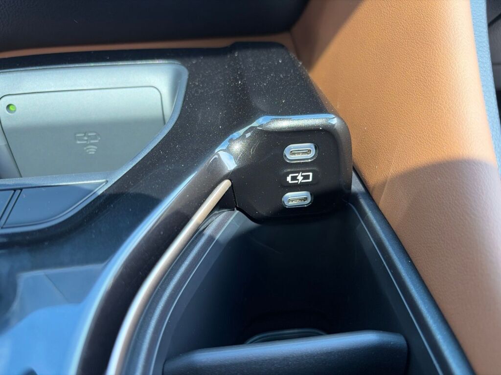 2026 Toyota Crown Signia Limited Fredericksburg VA