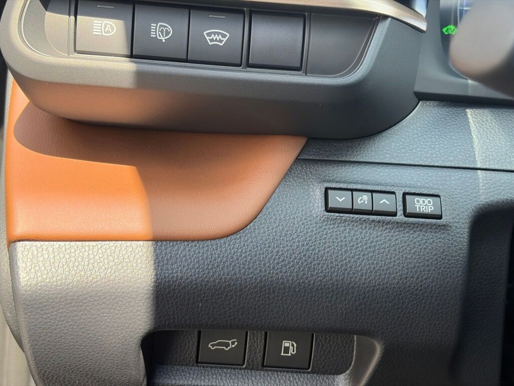 2026 Toyota Crown Signia Limited Fredericksburg VA