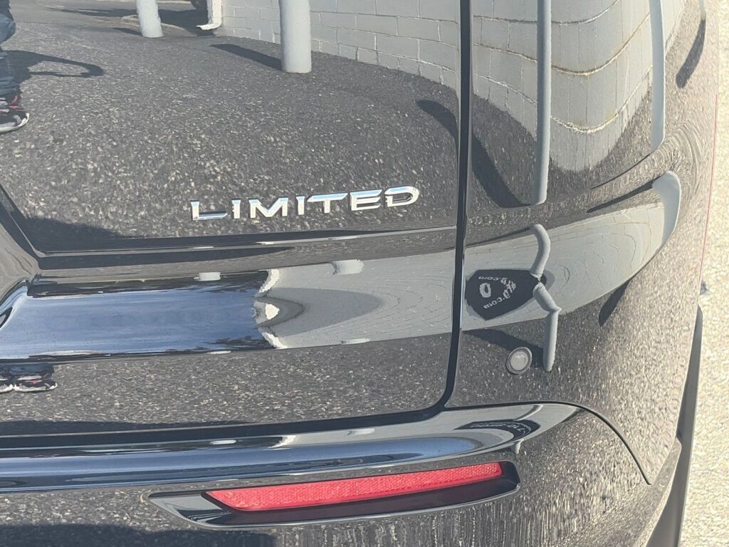 2026 Toyota Crown Signia Limited Fredericksburg VA