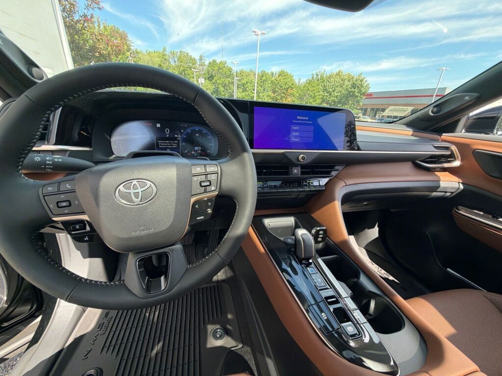 2026 Toyota Crown Signia Limited Fredericksburg VA