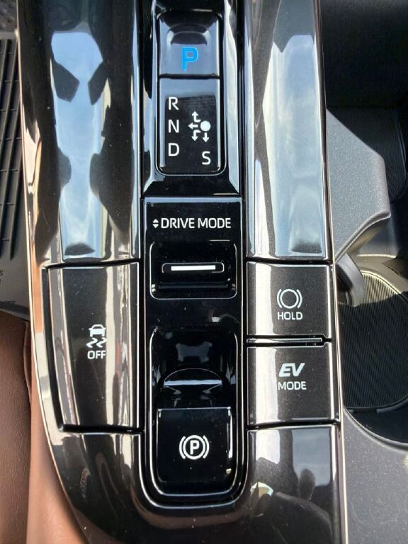 2026 Toyota Crown Signia Limited Fredericksburg VA