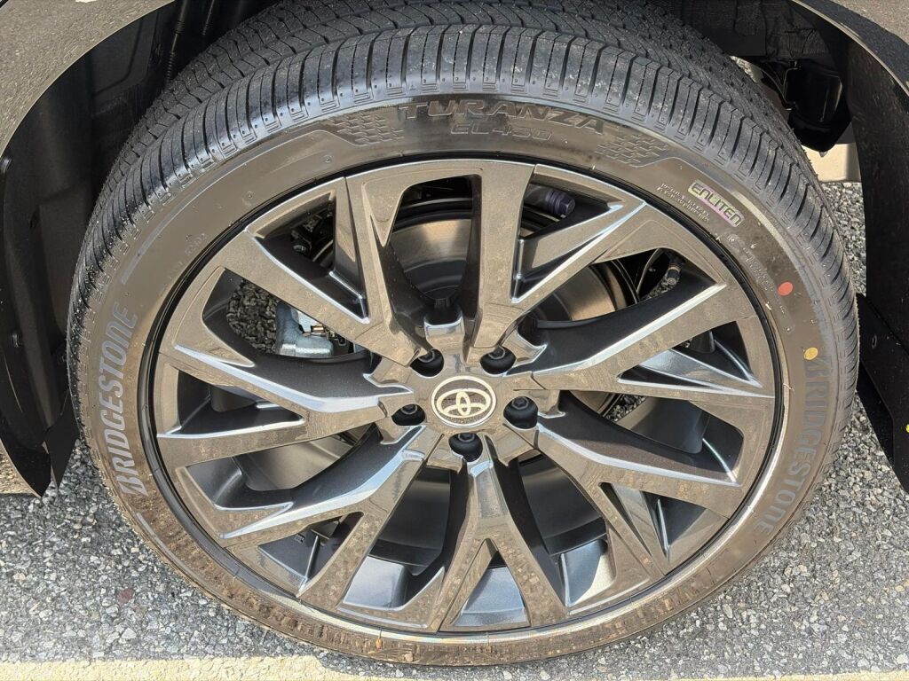 2026 Toyota Crown Signia Limited Fredericksburg VA