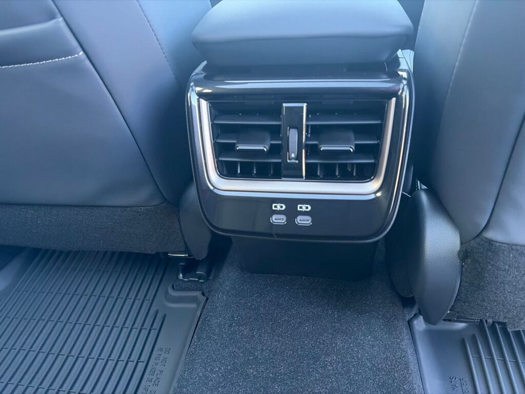 2026 Toyota Crown Signia Limited Fredericksburg VA