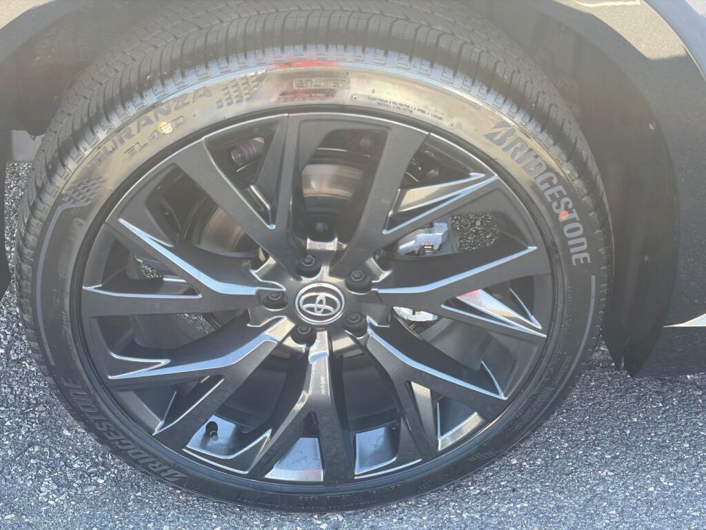 2026 Toyota Crown Signia Limited Fredericksburg VA