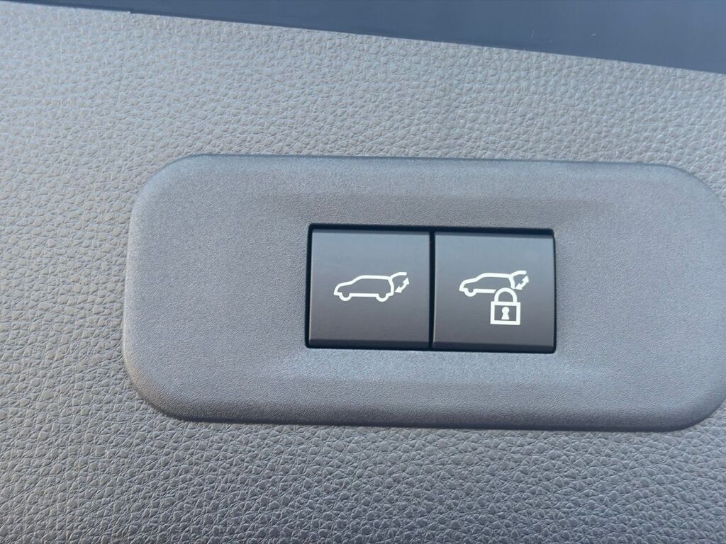 2026 Toyota Crown Signia Limited Fredericksburg VA