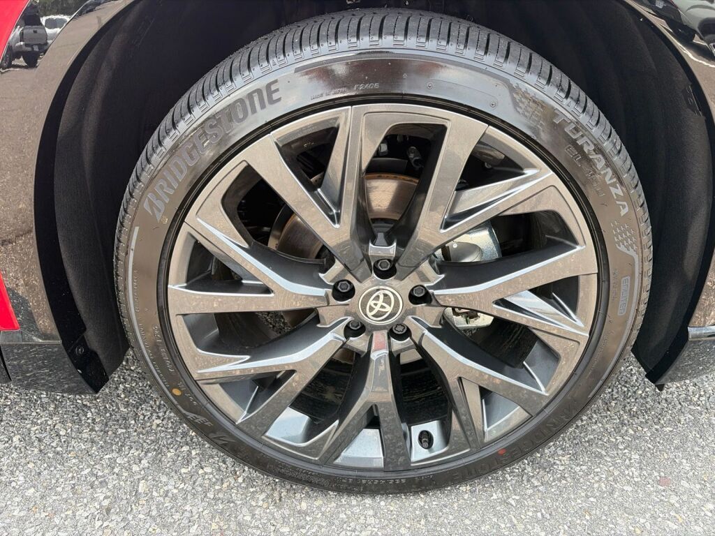 2026 Toyota Crown Signia Limited Fredericksburg VA